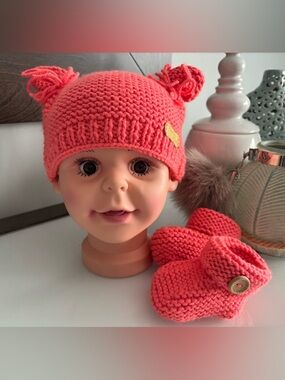 Coral Knit Baby Hat & Booties Set